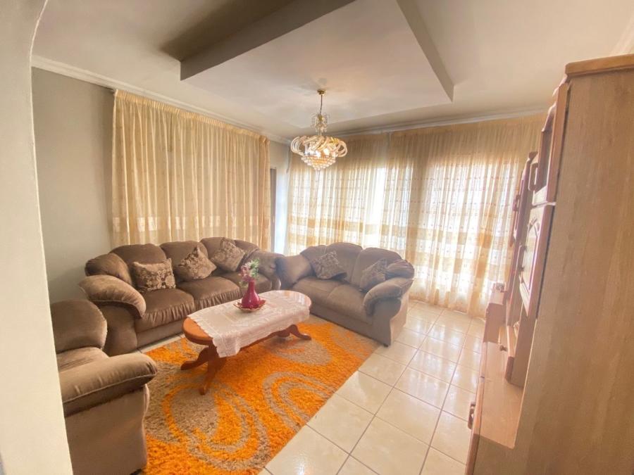 5 Bedroom Property for Sale in Fauna Free State